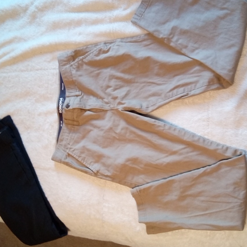 Men's Sonoma khakis
